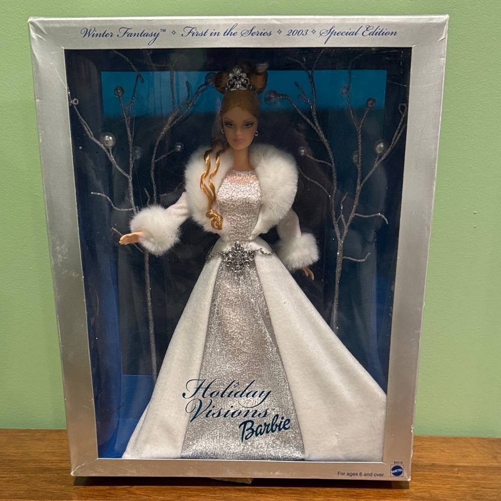 Barbie Holiday Visions 2003 Doll - Silver Gown with White Fur —FAST SHIP